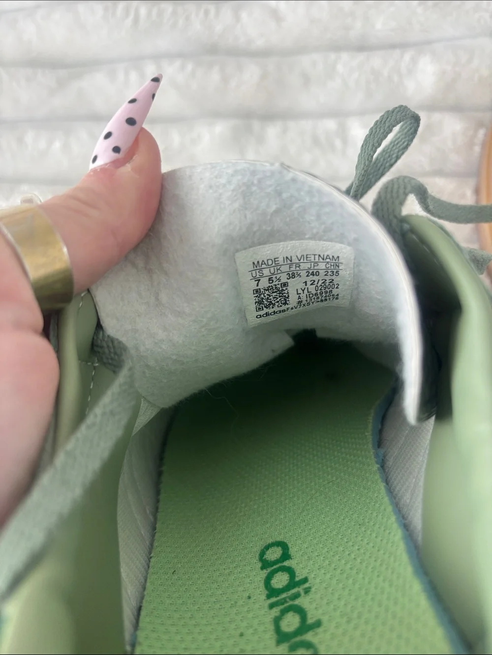 adidas women’s Sage Green Suede Sneakers with White Stripes gazelle size 7